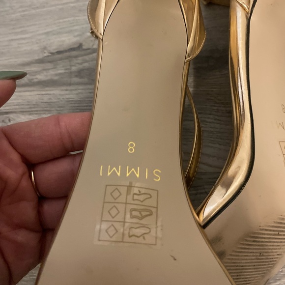 Size UK 8 (US 10) Rose gold strappy heels - Picture 2 of 4